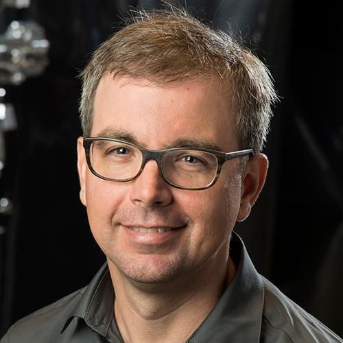 Kenneth Brown Headshot